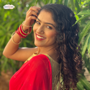 Timeless Elegance: The Perfect Combination of a Red Saree and Minimalist Day Makeup